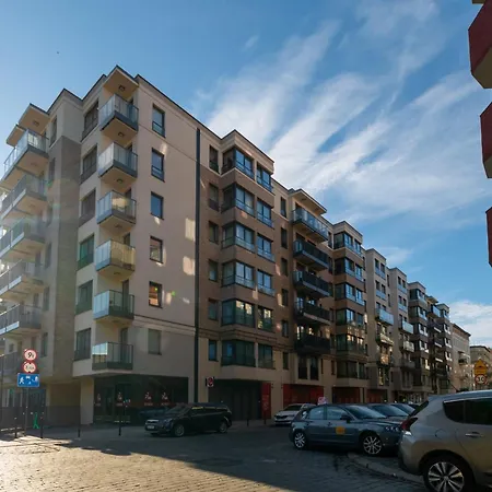 דירה Zajezdnia 2-bedroom ורוצלב