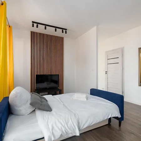 Zajezdnia 2-bedroom דירה *